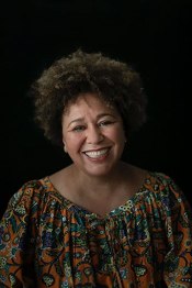 Nikki May Author pic