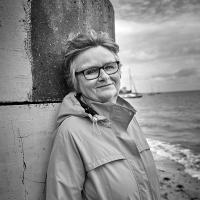 Lesley_Thomson