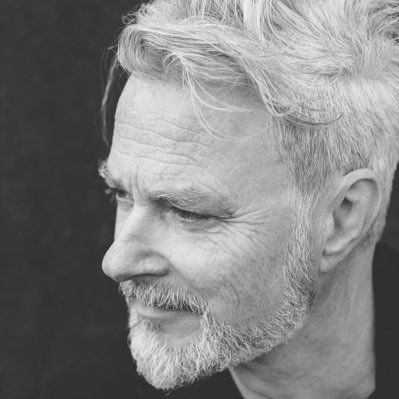 Simon Toyne